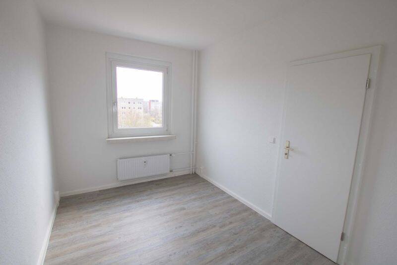 Etagenwohnung Halle (Saale) Heide Nord - 6 Zimmer, 113 m&sup2;, 567&euro; | Angebot:26142627