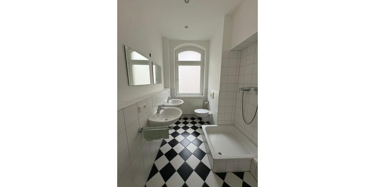 Etagenwohnung Wesel Fusternberg - 4 Zimmer, 127 m&sup2;, 1.300&euro; | Angebot:25792031