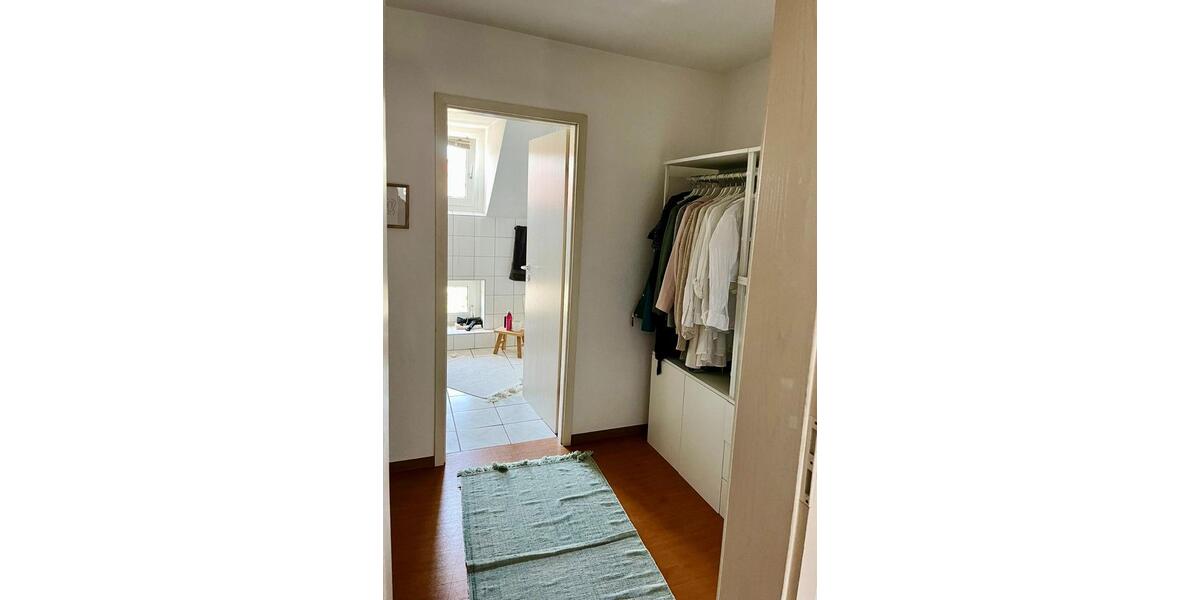 Dachgeschoßwohnung Köln Kalk - 1 Zimmer, 57 m&sup2;, 980&euro; | Angebot:25217908