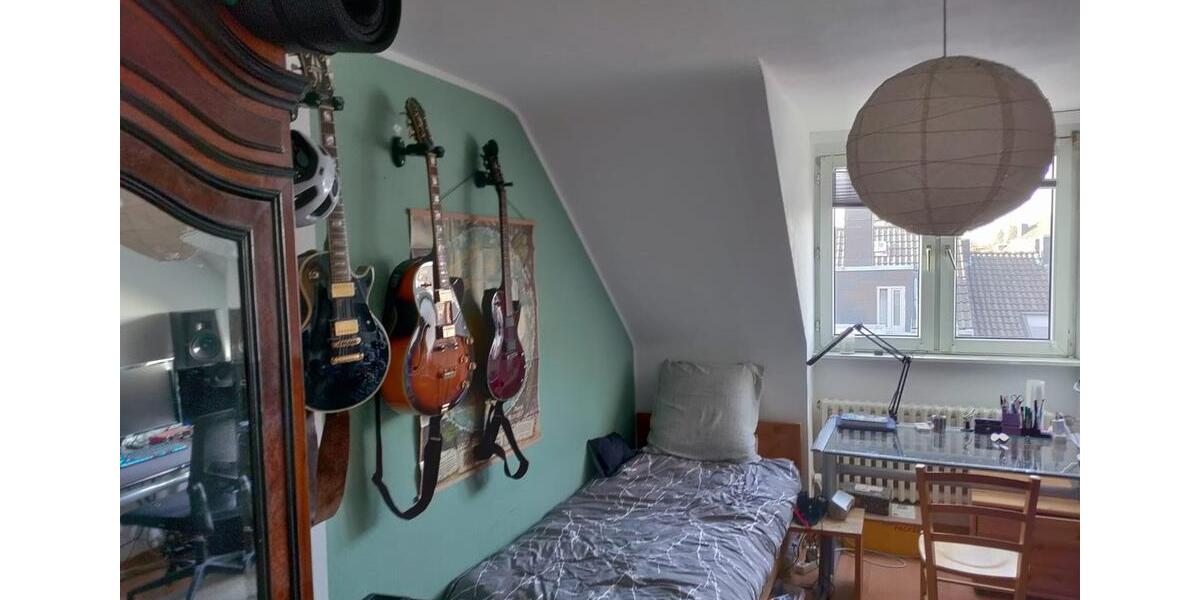 Wohnen auf Zeit Aachen Aachen-Mitte - 8 Zimmer, 180 m&sup2;, 380&euro; | Angebot:25883667