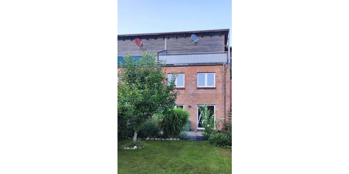 Reihenmittelhaus Albersdorf - 3 Zimmer, 130 m&sup2;, 1.100&euro; | Angebot:25716267