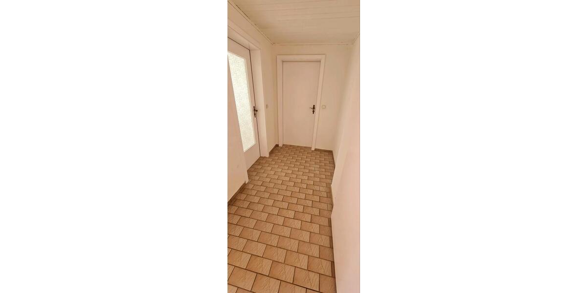 Dachgeschoßwohnung Dorfen - 2 Zimmer, 70 m&sup2;, 1.200&euro; | Angebot:26032308