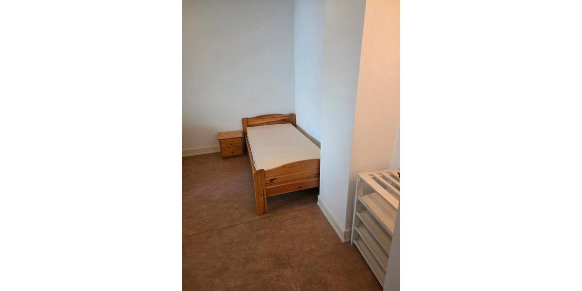 Wohnen auf Zeit Lörrach - 4 Zimmer, 80 m&sup2;, 600&euro; | Angebot:24634102