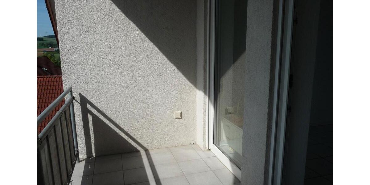 Dachgeschoßwohnung Niederaula - 3 Zimmer, 75 m&sup2;, 568&euro; | Angebot:26152137