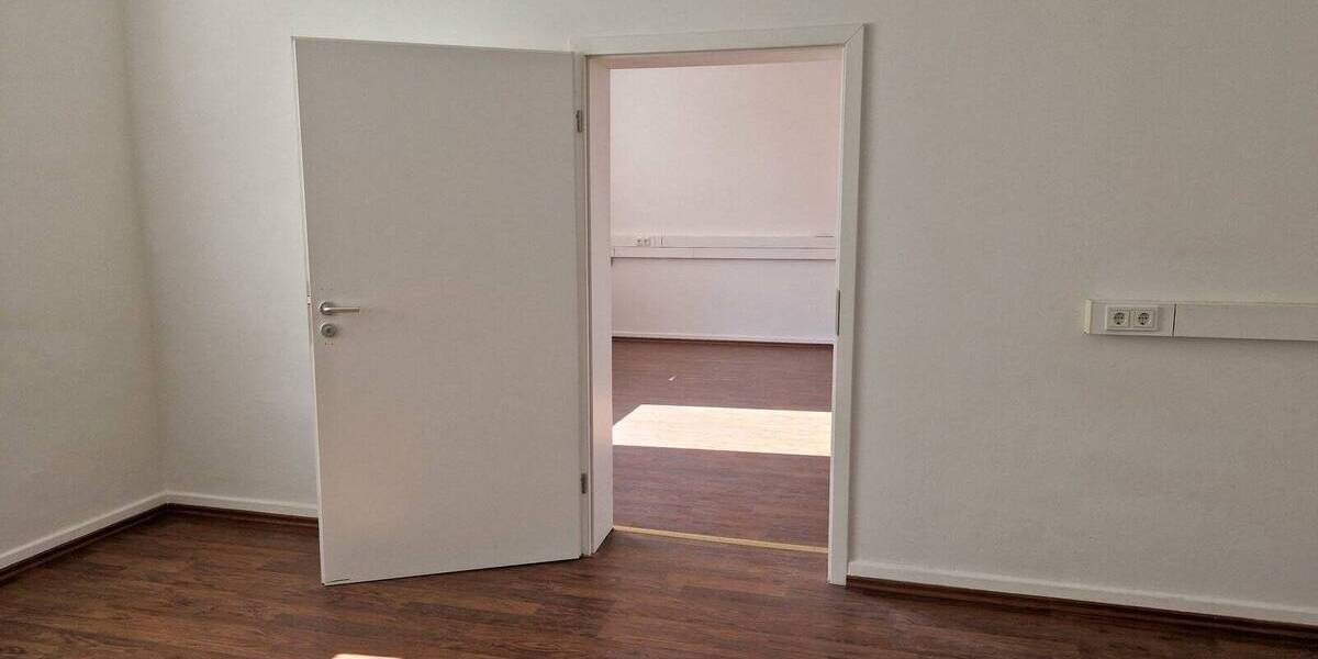 Gewerbeobjekt Bexbach Oberbexbach - 1.600&euro; | Angebot:23947122