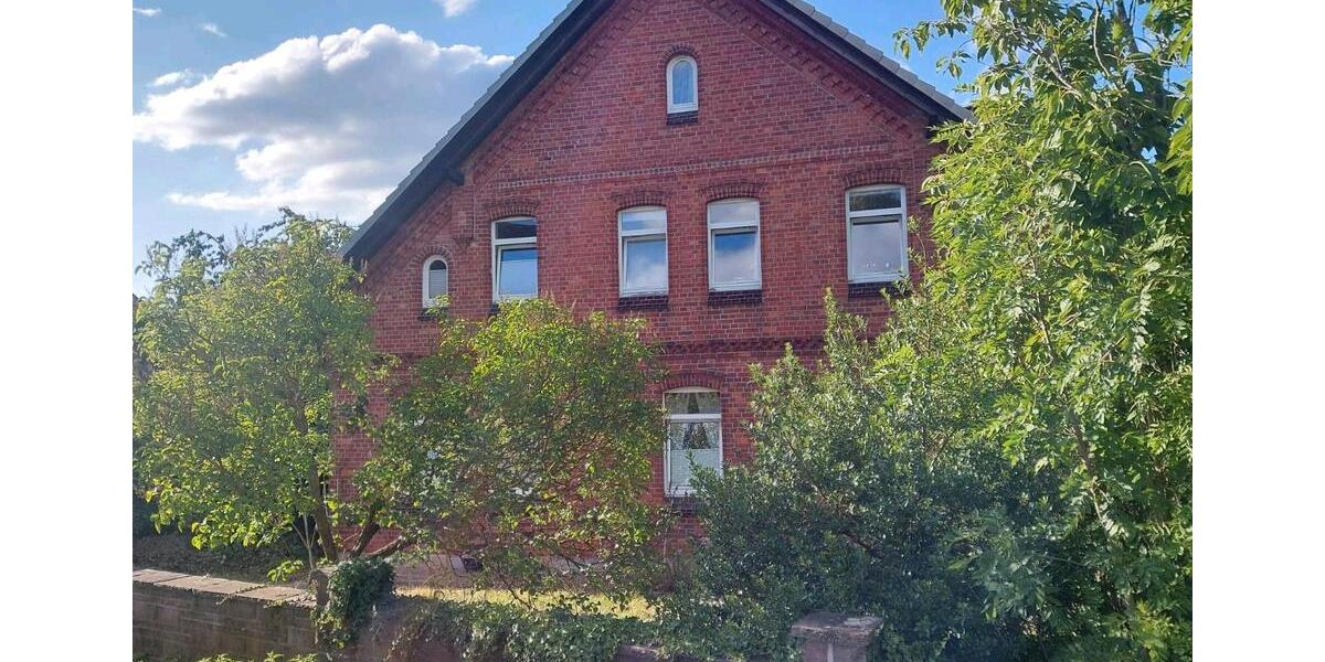 Reihenhaus Auetal - 6 Zimmer, 200 m&sup2;, 1.600&euro; | Angebot:25236579