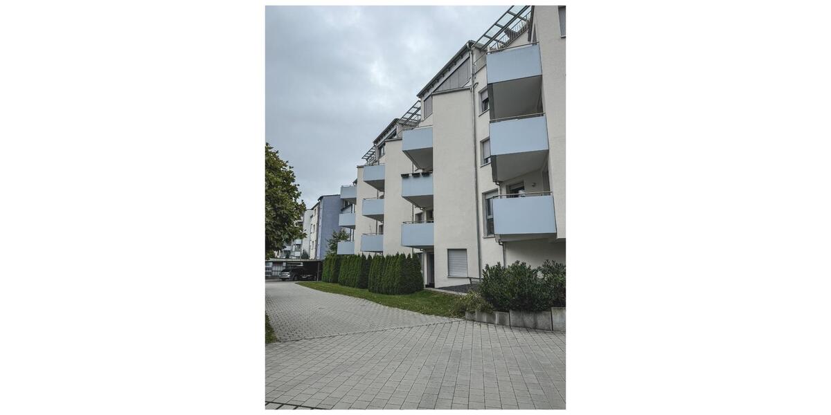 Dachgeschoßwohnung Weiden in der Oberpfalz - 3 Zimmer, 95 m&sup2;, 1.350&euro; | Angebot:24781194