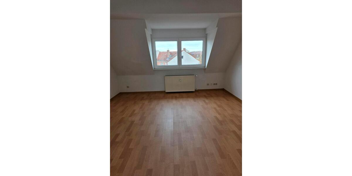 Dachgeschoßwohnung Dessau-Roßlau Roßlau - 3 Zimmer, 62 m&sup2;, 385&euro; | Angebot:24846320