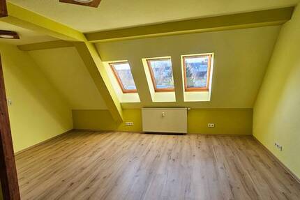 Wohnung Hartha - 2 Zimmer, 48 m&sup2;, 240&euro; | Angebot:25776918