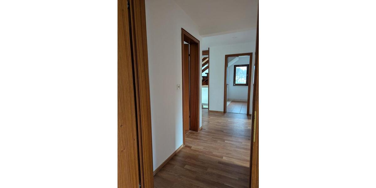 Einfamilienhaus Schuld - 6 Zimmer, 156 m&sup2;, 1.350&euro; | Angebot:26580271