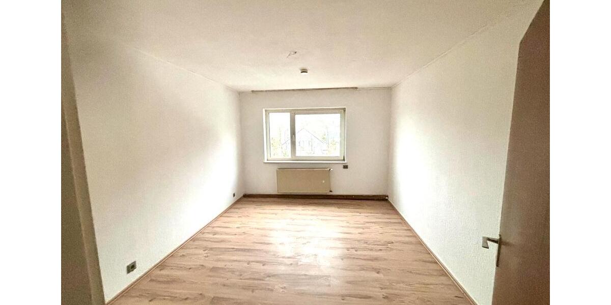 Etagenwohnung Bergneustadt - 3 Zimmer, 66 m&sup2;, 504&euro; | Angebot:25751678