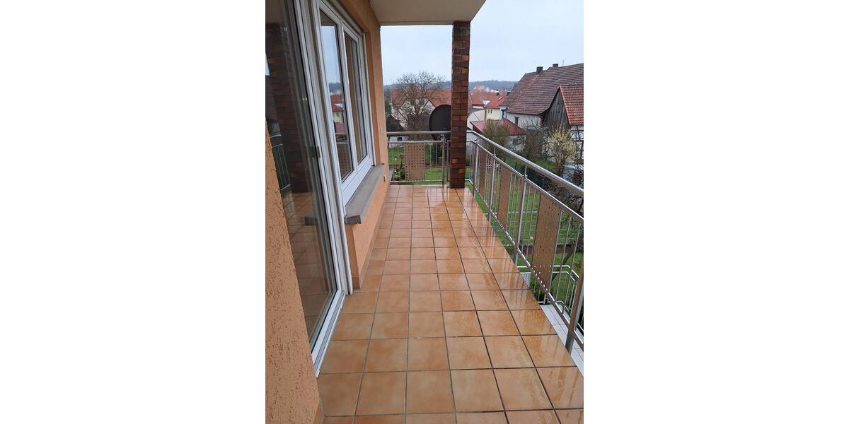 Etagenwohnung Üchtelhausen - 5 Zimmer, 108 m&sup2;, 900&euro; | Angebot:26241913