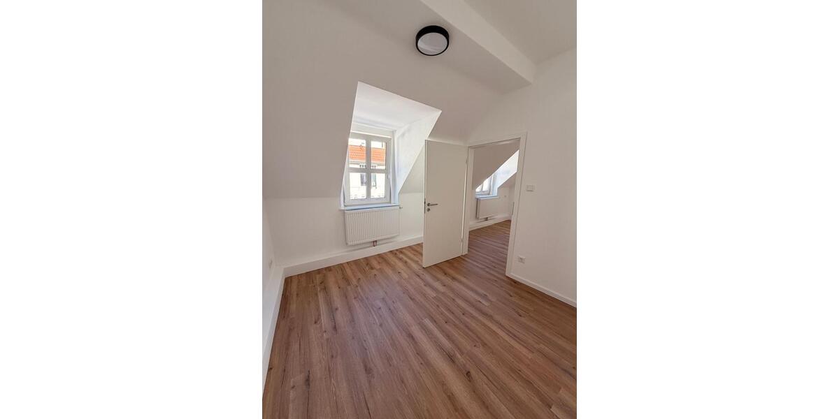 Wohnen auf Zeit Bielefeld Heepen - 1 Zimmer, 14 m&sup2;, 529&euro; | Angebot:26692758