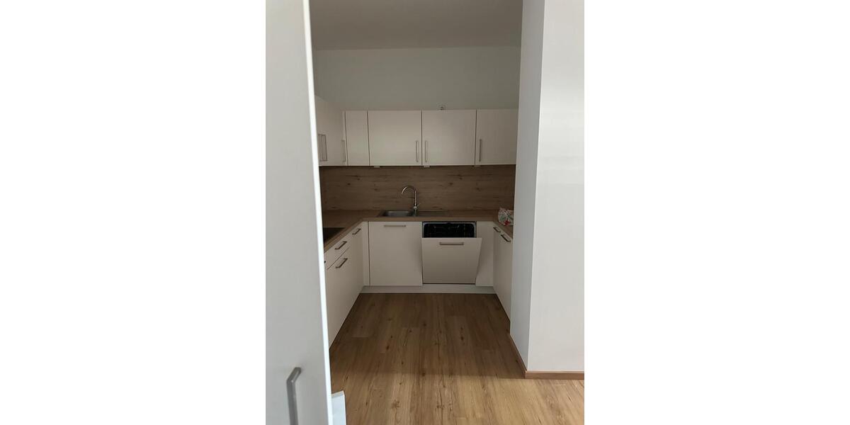 Dachgeschoßwohnung Altötting - 3 Zimmer, 100 m&sup2;, 1.200&euro; | Angebot:24477723