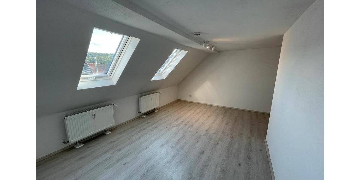 Dachgeschoßwohnung Coburg - 2 Zimmer, 70 m&sup2;, 630&euro; | Angebot:26579851