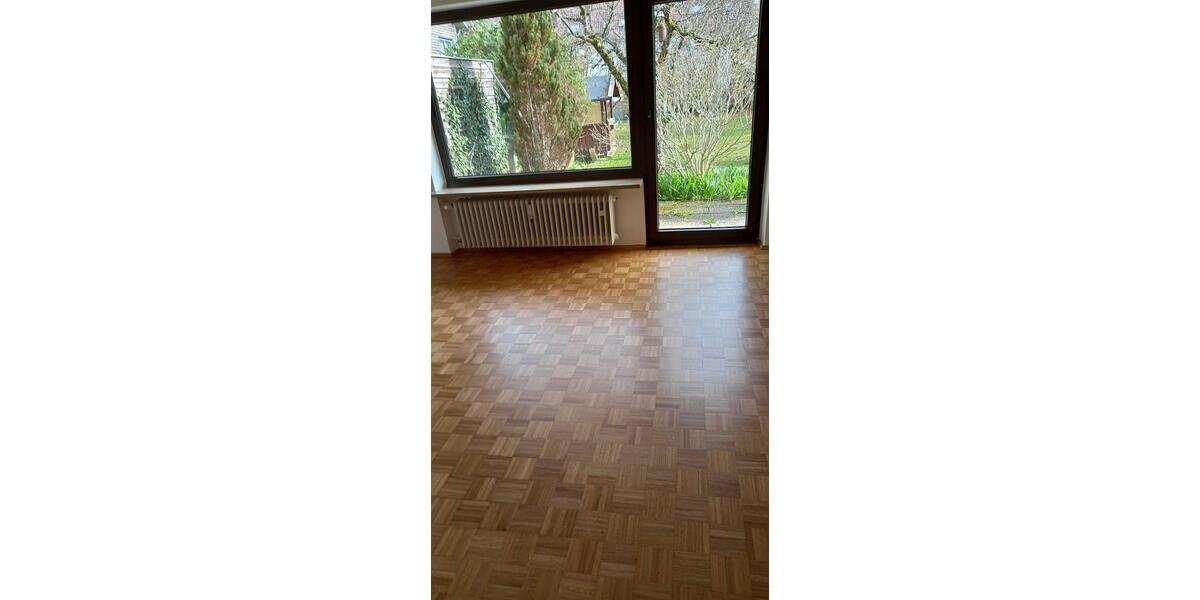 Erdgeschoßwohnung Unterhaching - 3 Zimmer, 104 m&sup2;, 1.930&euro; | Angebot:25973556
