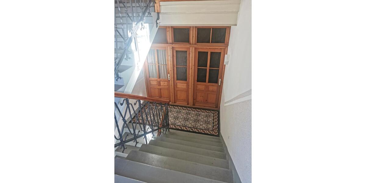 Dachgeschoßwohnung Oberlungwitz - 1 Zimmer, 48 m&sup2;, 280&euro; | Angebot:26286095