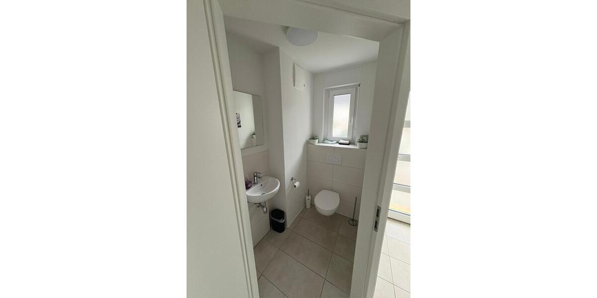 Reihenhaus Sulz am Neckar - 5 Zimmer, 120 m&sup2;, 1.400&euro; | Angebot:24658338