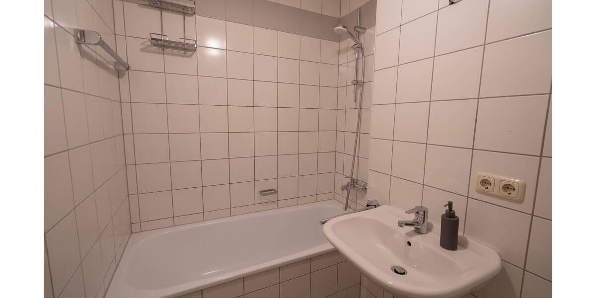 Etagenwohnung Unterhaching - 2 Zimmer, 48 m&sup2;, 960&euro; | Angebot:26642856