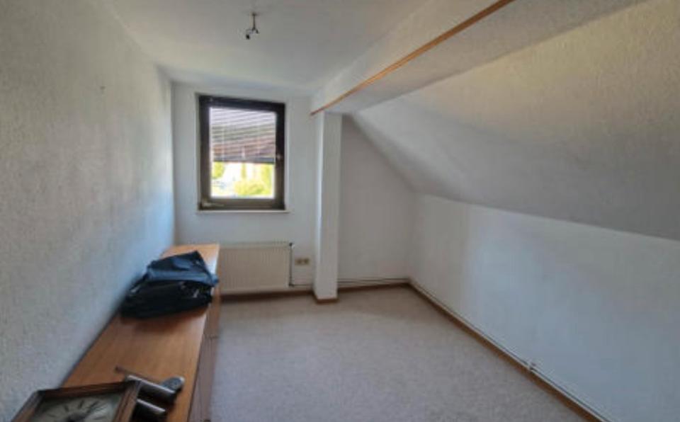 Einfamilienhaus Höxter - 8 Zimmer, 155 m&sup2;, 950&euro; | Angebot:26652609