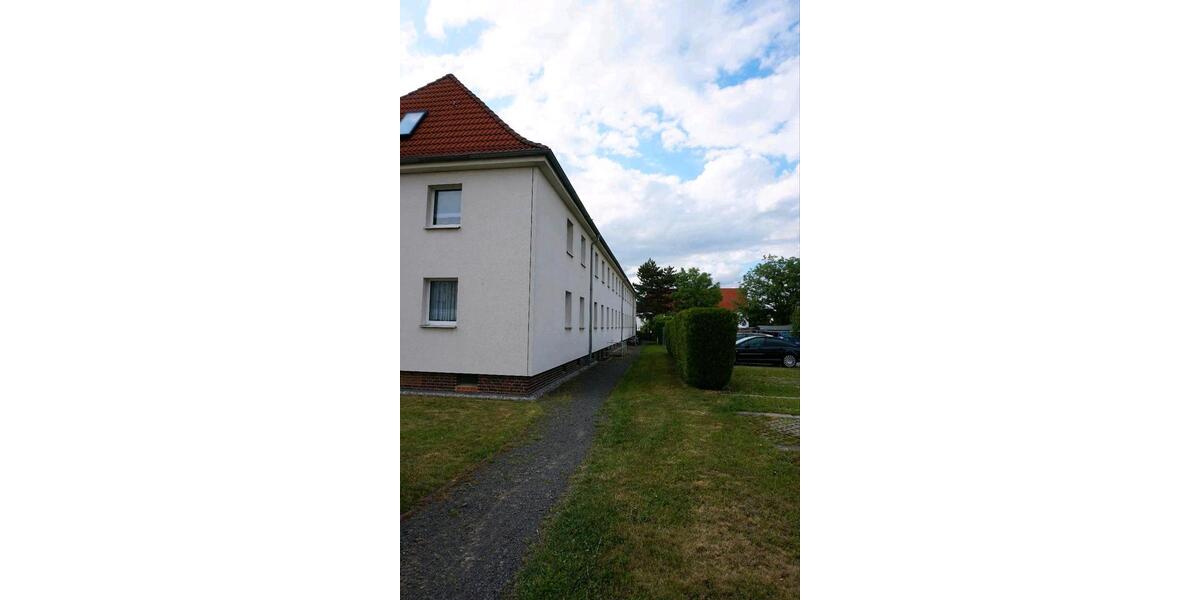 Dachgeschoßwohnung Zwenkau - 2 Zimmer, 39 m&sup2;, 350&euro; | Angebot:26568425