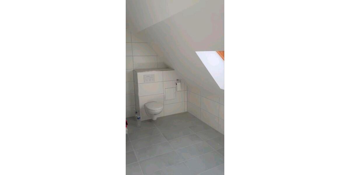 Dachgeschoßwohnung Lörrach Brombach - 3 Zimmer, 70 m&sup2;, 1.200&euro; | Angebot:26331276