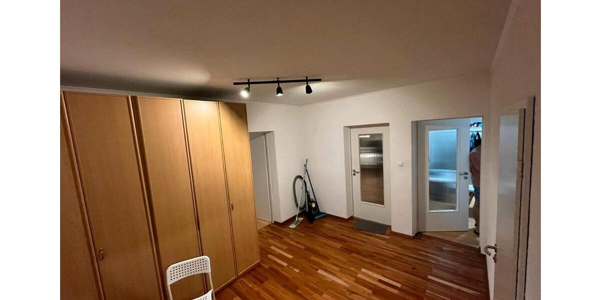 Wohnen auf Zeit Rückersdorf - 3 Zimmer, 103 m&sup2;, 375&euro; | Angebot:24274686