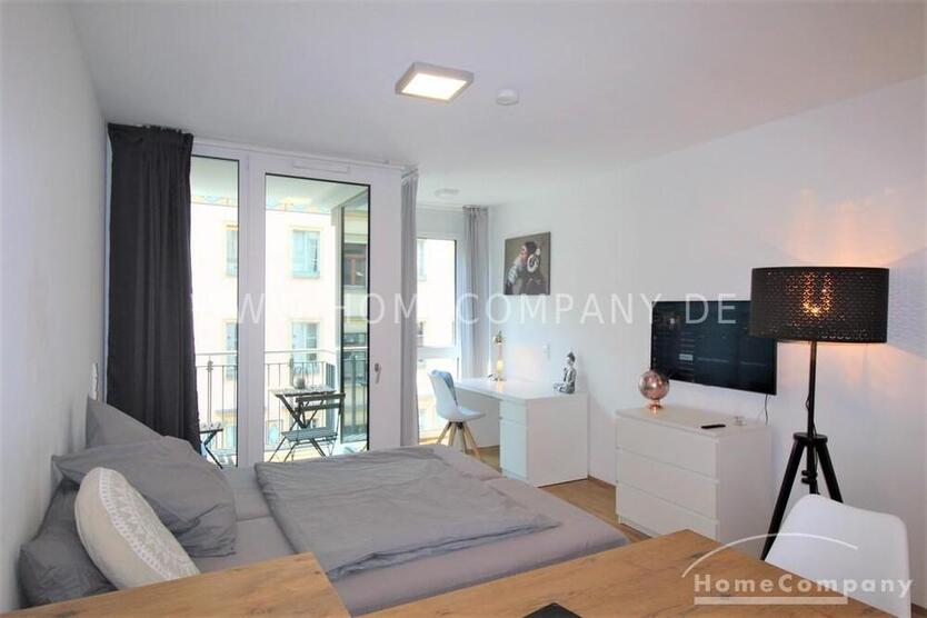 MöbliertFurnished 1-Zimmer Apartment mit Balkon in Dresden-Äußere Neustadt max. 2 Personen zimmer