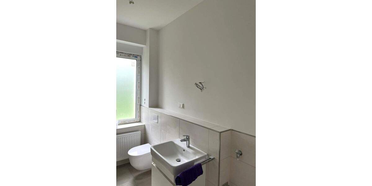 Sanierte Altbau-Wohnung im EG mit Garten ? Besichtigung am 24. Januar 3 zimmer