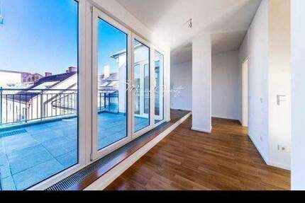 Wohnung München Ludwigsvorstadt-Isarvorstadt - 3 Zimmer, 103 m&sup2;, 3.055&euro; | Angebot:24052438