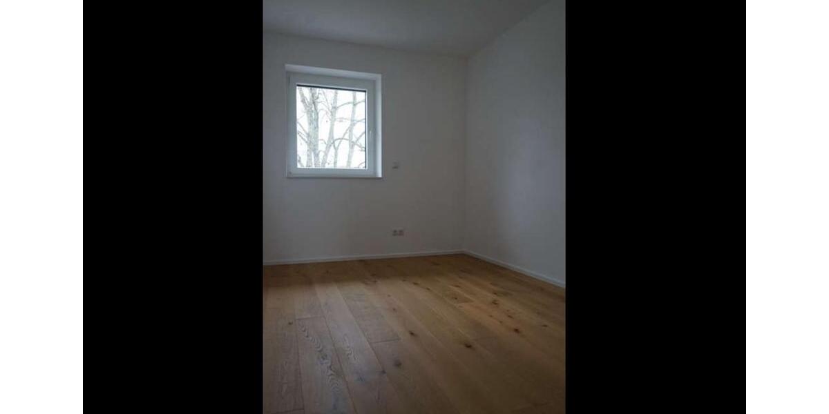 Reihenhaus Unterschleißheim - 8 Zimmer, 221 m&sup2;, 3.840&euro; | Angebot:24752722