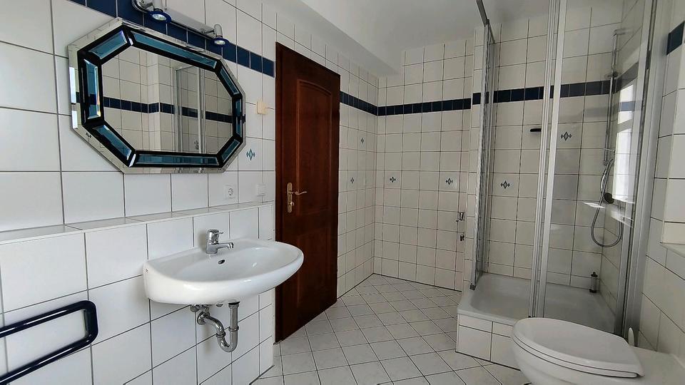 Etagenwohnung Sondershausen - 2 Zimmer, 76 m&sup2;, 530&euro; | Angebot:25403885