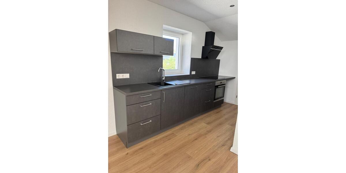 Dachgeschoßwohnung Wabern - 3 Zimmer, 95 m&sup2;, 950&euro; | Angebot:25997870