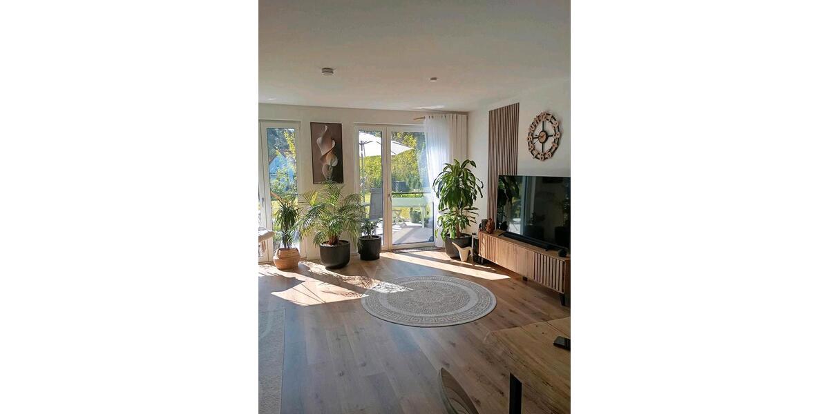Etagenwohnung Storkow (Mark) - 4 Zimmer, 115 m&sup2;, 1.600&euro; | Angebot:26610526
