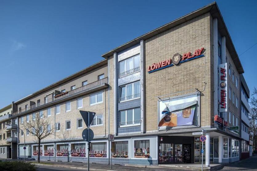 Teilmodernisierte 2-ZKB-Wohnung mit Einbauküche direkt in der Gökerstraße zu vermieten! zimmer