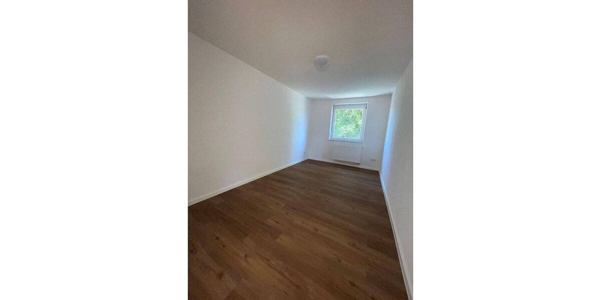 Etagenwohnung Selb - 4 Zimmer, 107 m&sup2;, 930&euro; | Angebot:25957445