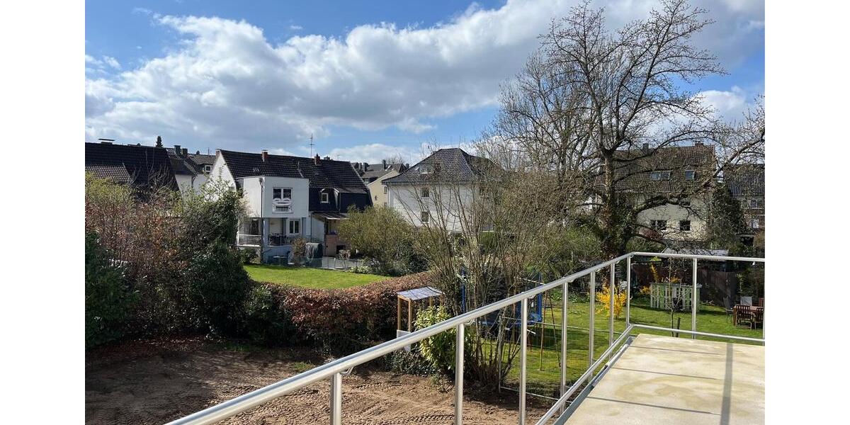 Etagenwohnung Siegburg - 3 Zimmer, 102 m&sup2;, 1.690&euro; | Angebot:26033915