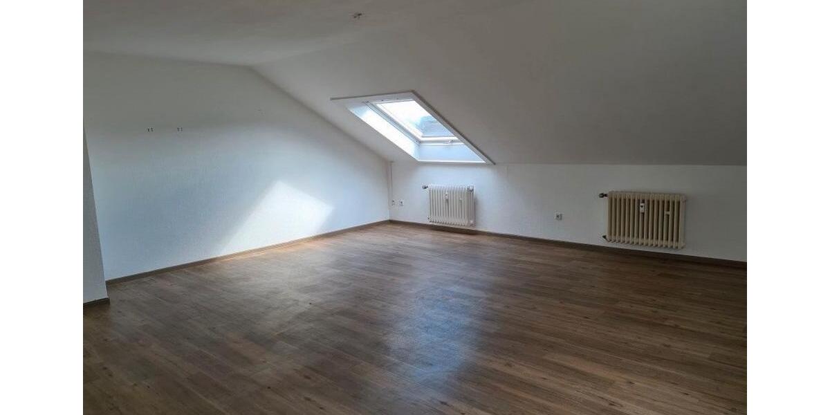 Dachgeschoßwohnung Bad Driburg - 2 Zimmer, 61 m&sup2;, 395&euro; | Angebot:25257669