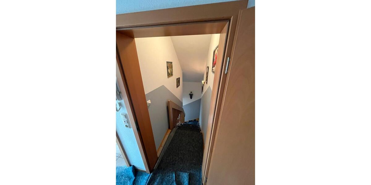 Dachgeschoßwohnung Nieste - 3 Zimmer, 62 m&sup2;, 850&euro; | Angebot:26565349