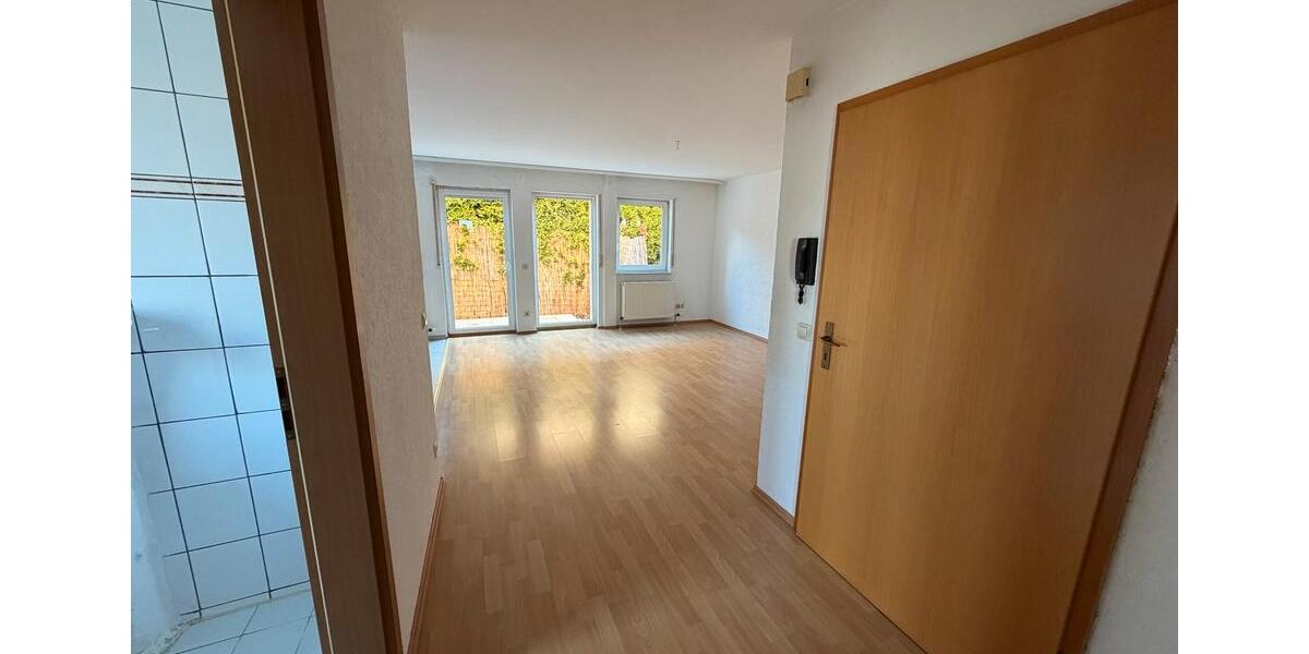 Erdgeschoßwohnung Bretten - 2 Zimmer, 70 m&sup2;, 900&euro; | Angebot:26507751
