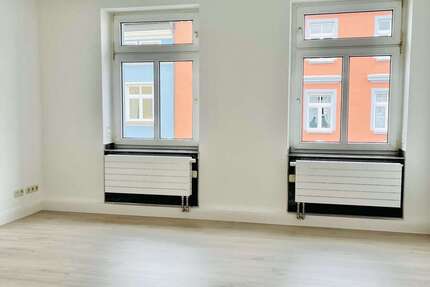 Wohnung zum Mieten in Schwerin 1.100 € 96 m² 4 zimmer