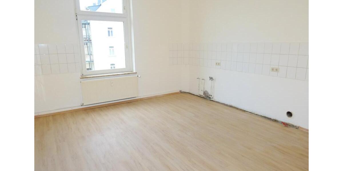 Etagenwohnung Werdau - 4 Zimmer, 117 m&sup2;, 590&euro; | Angebot:24214747