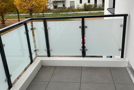 Moderne Helle 2-Zimmer Wohnung mit Balkon in Schönefeld 2 zimmer