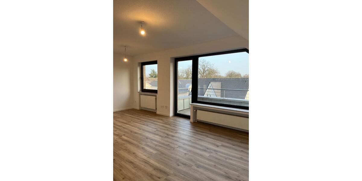 Dachgeschoßwohnung Lingen (Ems) - 3 Zimmer, 89 m&sup2;, 890&euro; | Angebot:25384473