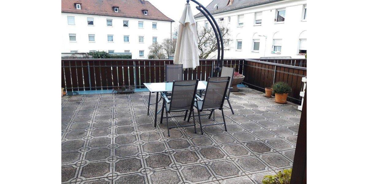 Erdgeschoßwohnung Amberg - 3 Zimmer, 80 m&sup2;, 800&euro; | Angebot:26535724