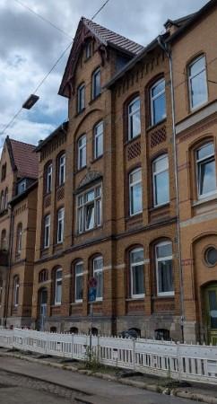 Altbau-Wohnung (2-Zi-hintereinander) für zuverlässige Mieter