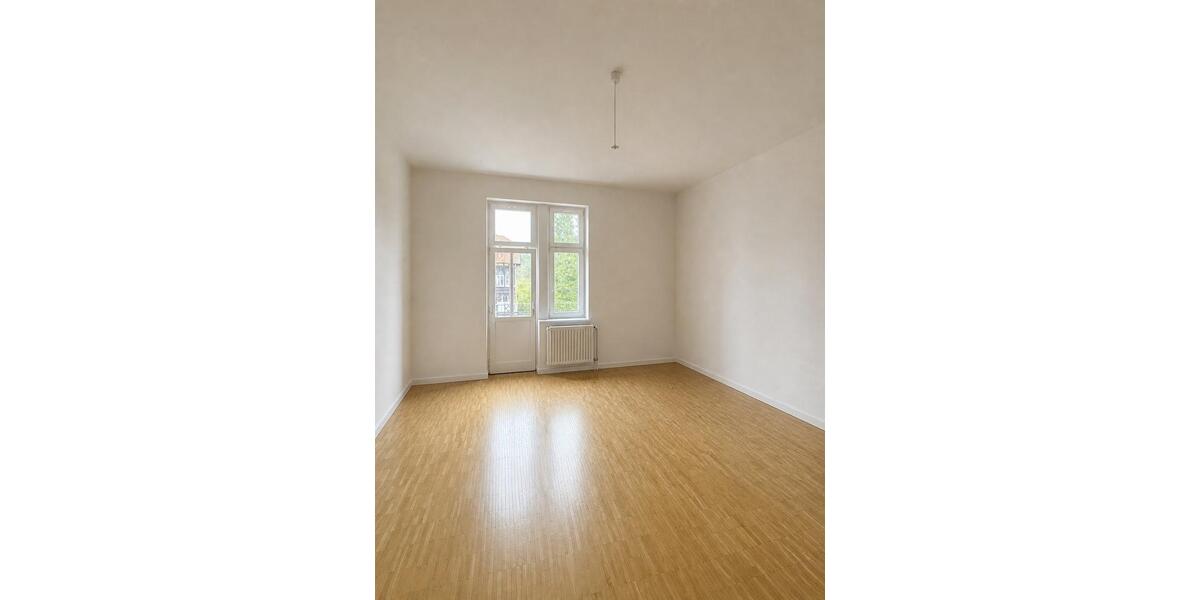 Etagenwohnung Eisenach - 4 Zimmer, 122 m&sup2;, 1.150&euro; | Angebot:26446710