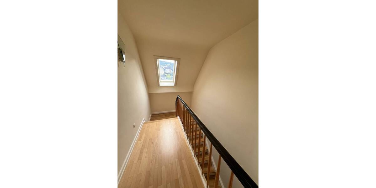 Etagenwohnung Biebergemünd Kassel - 5 Zimmer, 150 m&sup2;, 1.250&euro; | Angebot:25776057