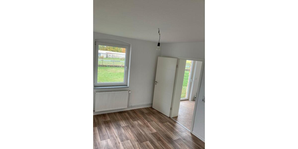 Einfamilienhaus Lindow (Mark) - 5 Zimmer, 90 m&sup2;, 1.100&euro; | Angebot:26278391