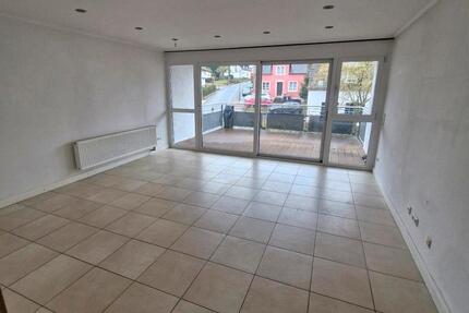 Haus Dudeldorf - 8 Zimmer, 200 m&sup2;, 1.400&euro; | Angebot:25824171